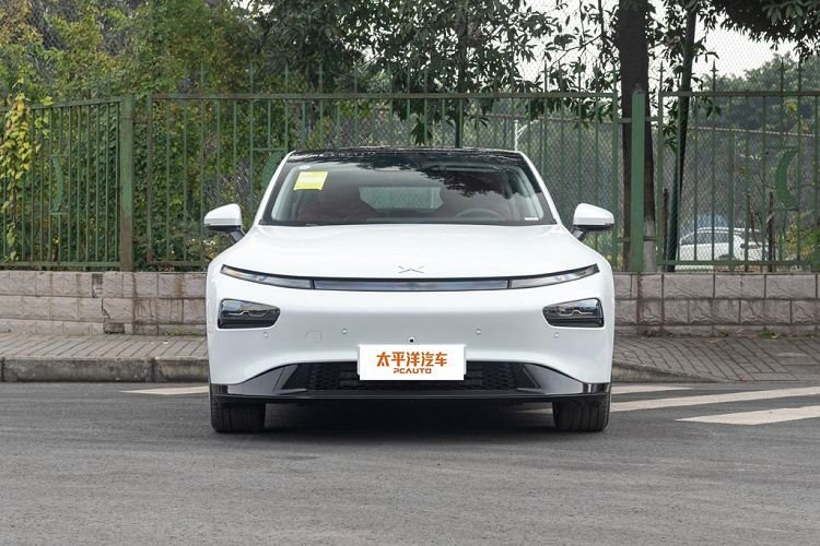 Auto elettrica Xiaopeng P7