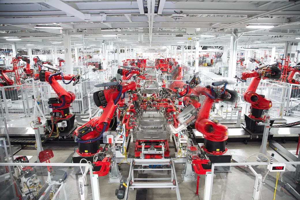 Tesla prevede di acquisire 1,9 miliardi di dollari in ricambi per auto dall'I...