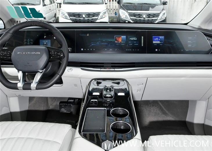 2024 DongFeng Forthing U-Tour V9 PHEV MPV