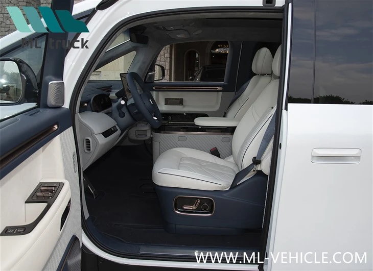 2025 Zeekr MIX EV MPV
