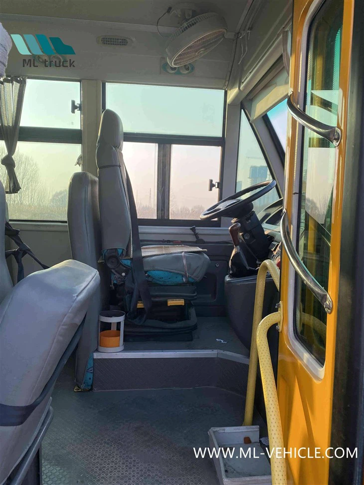 Used FAW JieFang 31-seater Bus School Bus 114708