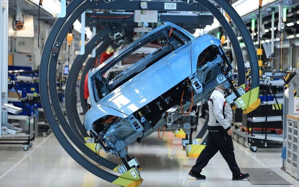 Volvo e altre 50 aziende sollecitano l'UE a mantenere il divieto sui veicoli ...