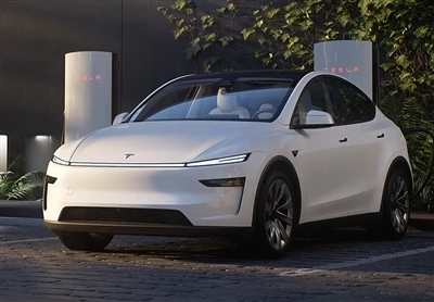 La versione aggiornata di Tesla Model Y è stata lanciata con un prezzo inizia...