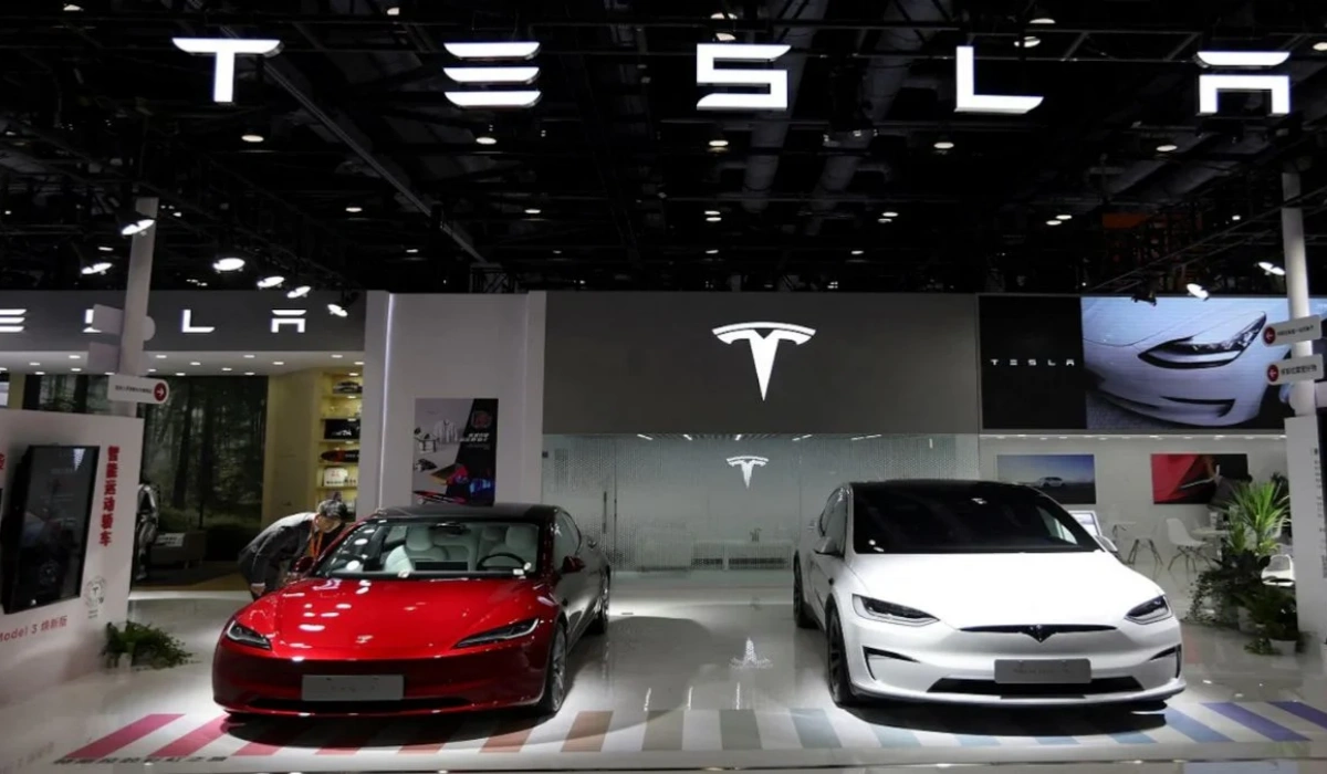 Secondo quanto riferito, Tesla aprirà il primo showroom in India questo luglio