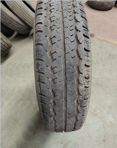 185R15C Pneumatici usati per carichi commerciali leggeri/furgoni
