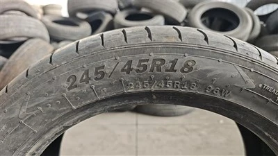 Pneumatici usati 245/45R18 per il mercato africano